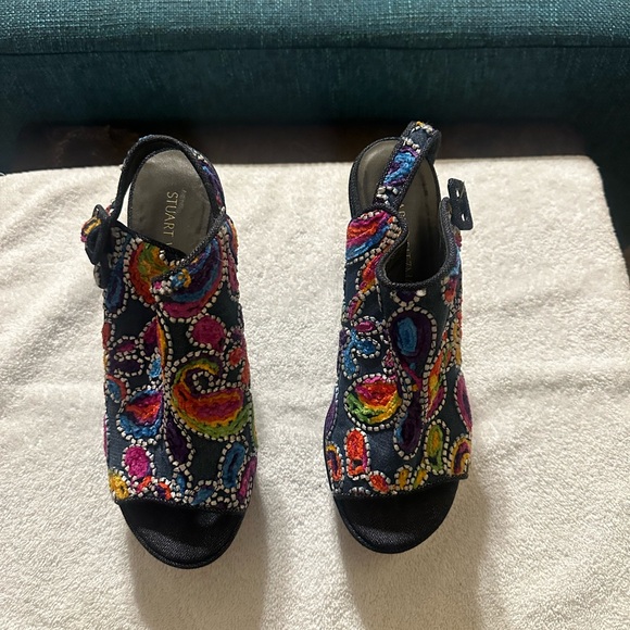 Stuart Weitzman Platform Sandals. - Picture 5 of 10